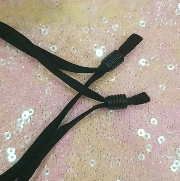 💖SALE💖 Christmas Candy Cane Mask - Picture 7 of 8